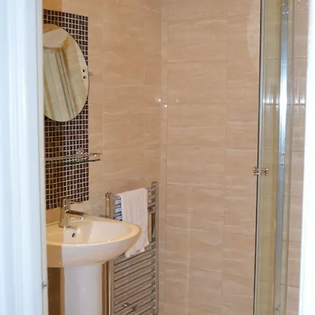 Estalagem The Buck Inn, 3*