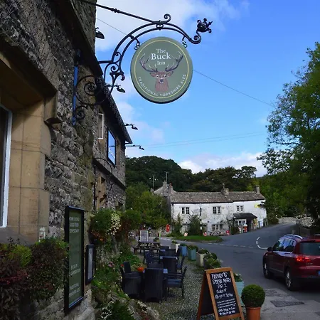 The Buck Inn, 3*