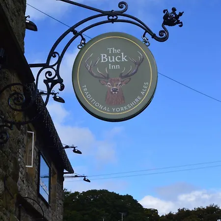 The Buck Inn, 여관 3*