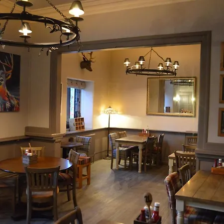 The Buck Inn, 3*