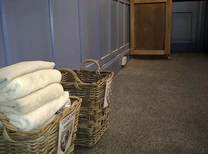 Inn The Buck Inn, 3*