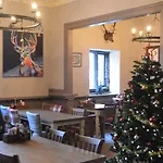 The Buck Inn, Penzion